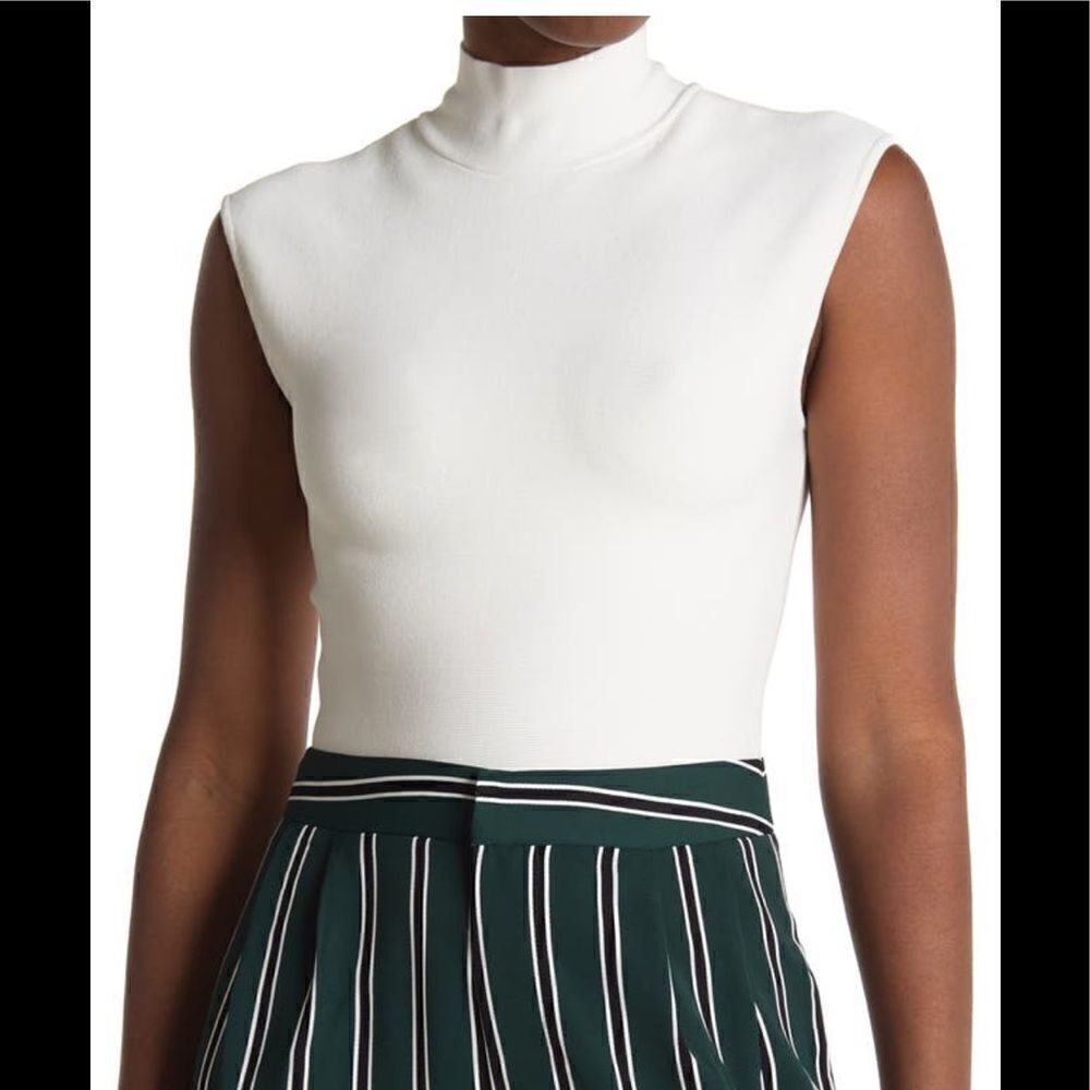 BCBGMAXAZRIA Women’s sleeveless turtleneck mock neck crop white top Sz M,NWT